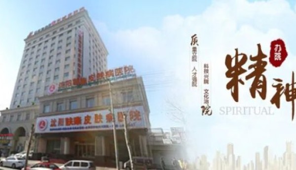 怎么处理脸上挤出的小黄颗粒和黑头粉刺问题？