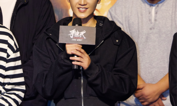 《手遮天》今日首映 李云赫一人分饰三角演绎多面张力